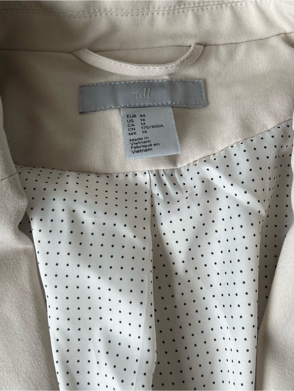 H&M Cream Single-Button Blazer Jacket - Picture 2 of 3